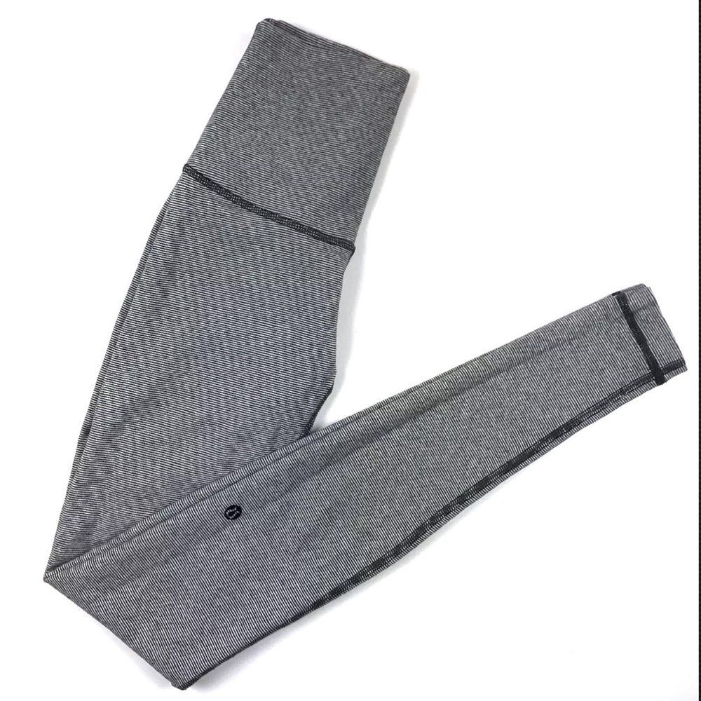 Lululemon Super High Rise Black White 2 - Picture 1 of 6